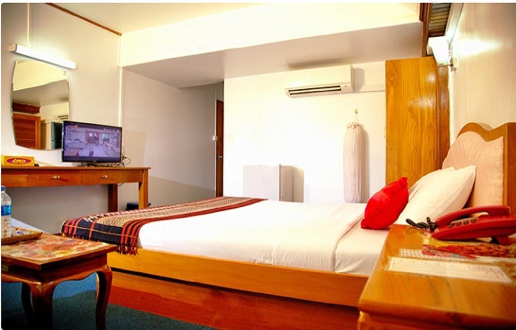 Yoma Hotel Yangon Esterno foto